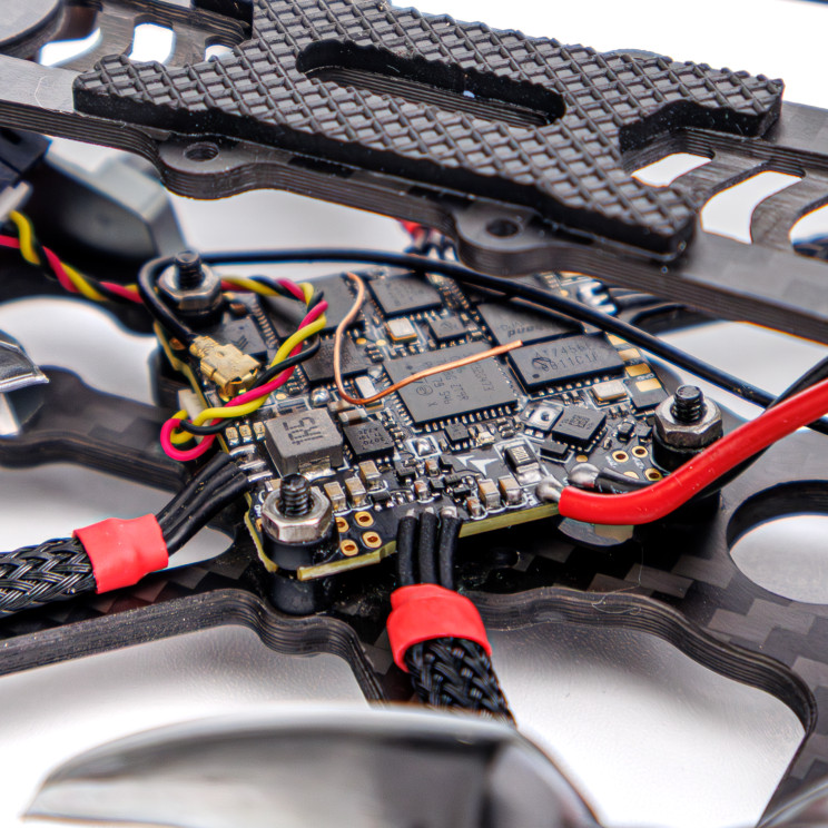 2S-freestyle FPV-дрон на рамі SoloGood FI-25 Analog - 6